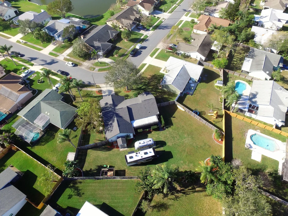 Photo of 1237 Lakeview Drive