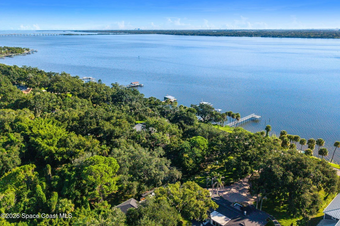 Photo of 925 N Indian River Drive