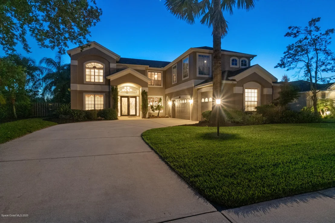 Photo of 5905 Newbury Circle