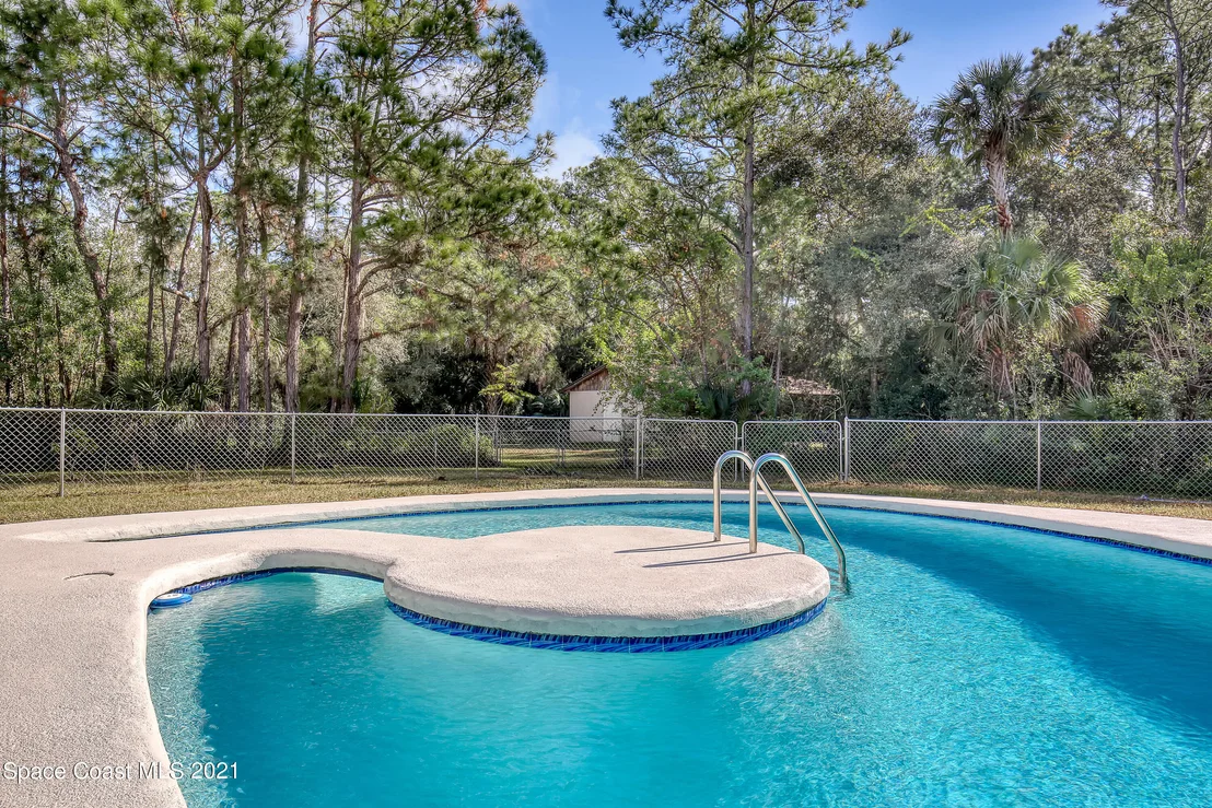 Photo of 2502 Meadow Lane