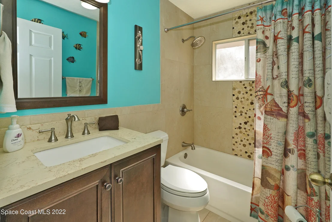 Photo of 1005 Pelican Lane