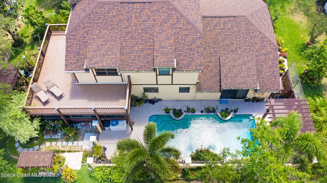 Photo of 1102 Fairlawn Drive