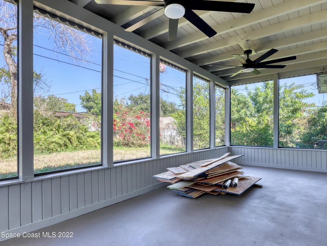 Photo of 800 Forest Road