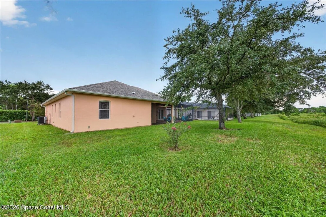 Photo of 1848 Windbrook Drive SE