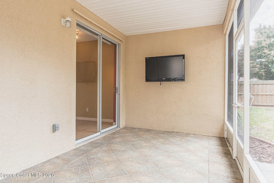 Photo of 949 Riviera Point Drive