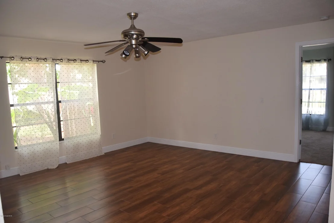 Photo of 2280 Plantation Drive