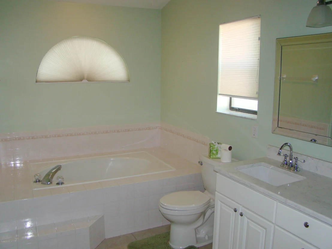 Photo of 997 Osprey Drive
