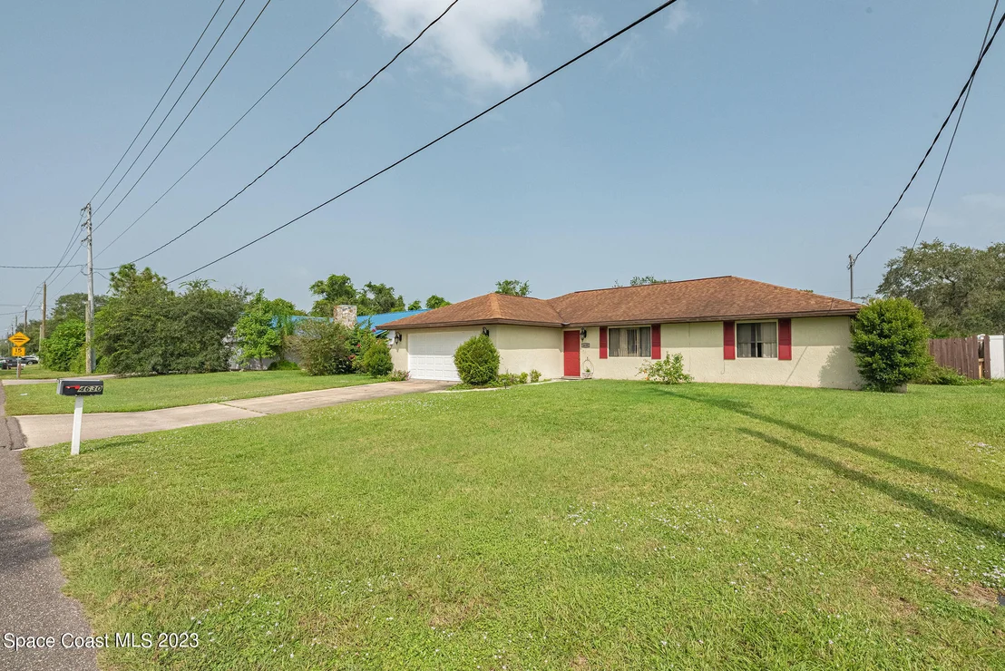 Photo of 4630 Robert Street
