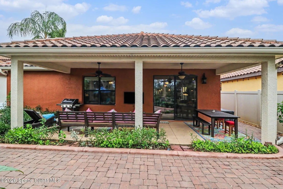 Photo of 334 Point Lobos Drive