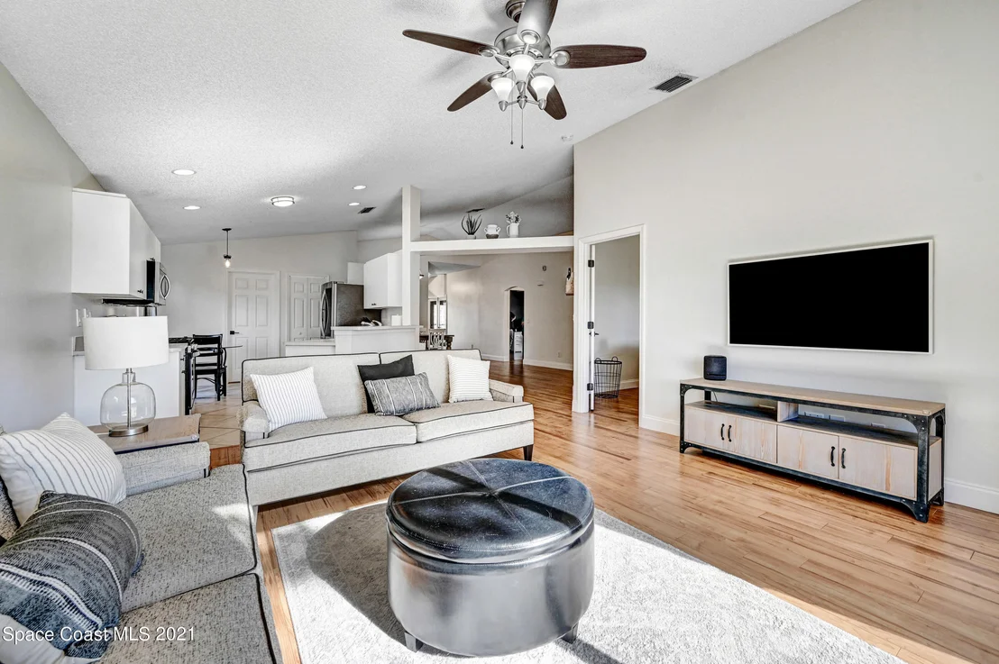 Photo of 8635 Eola Court