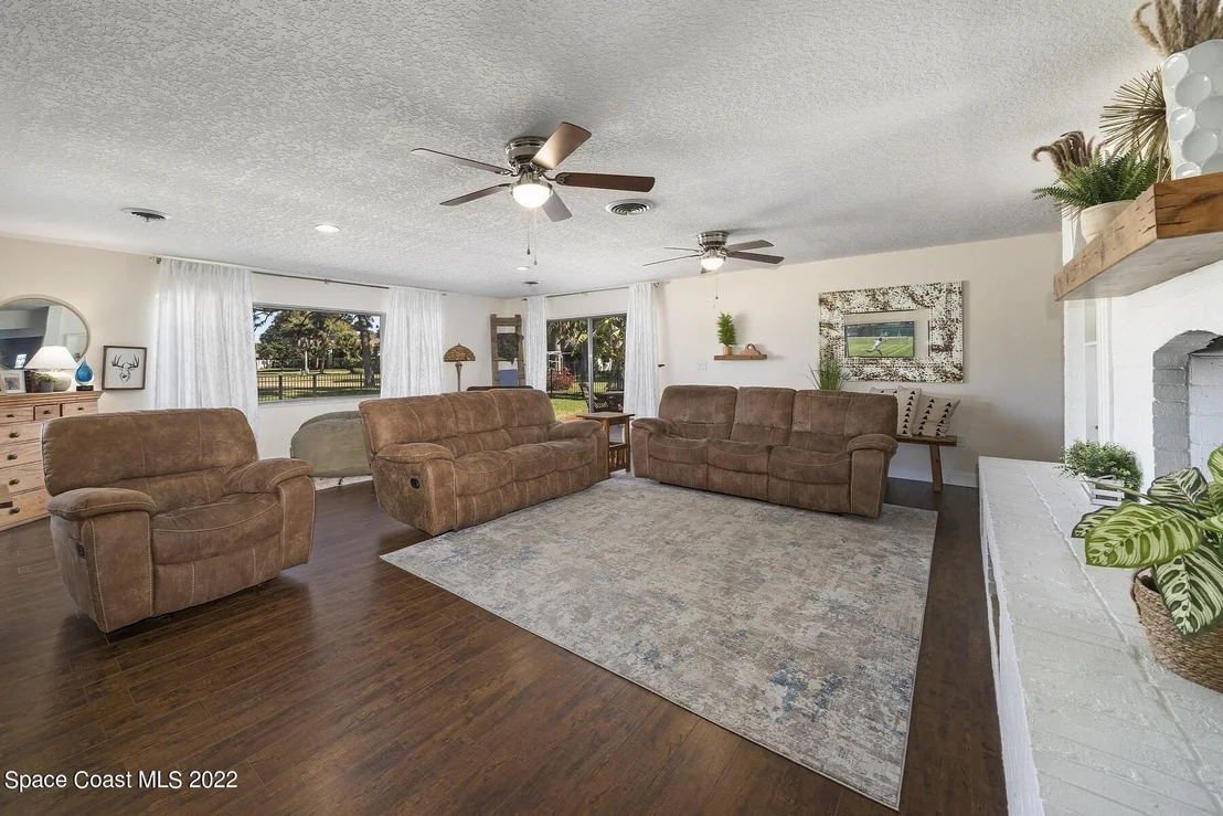 Photo of 1006 Barton Boulevard
