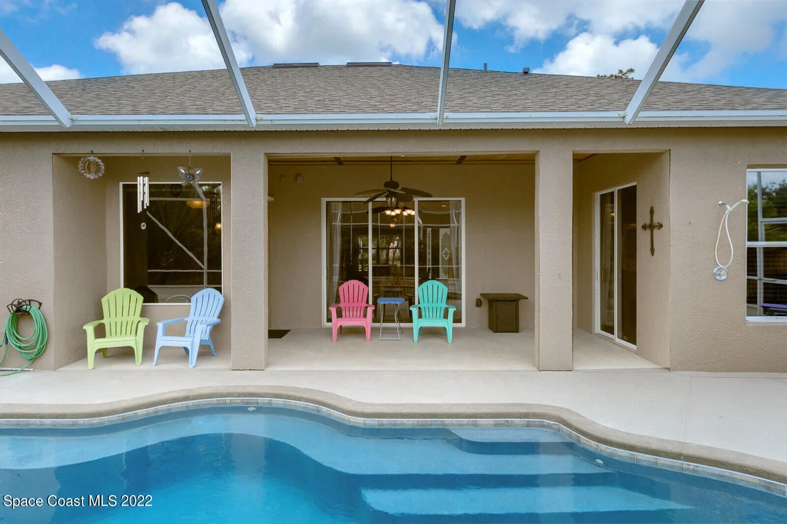 Photo of 4627 Alamanda Drive