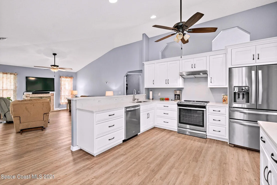 Photo of 1214 Walnut Grove Way