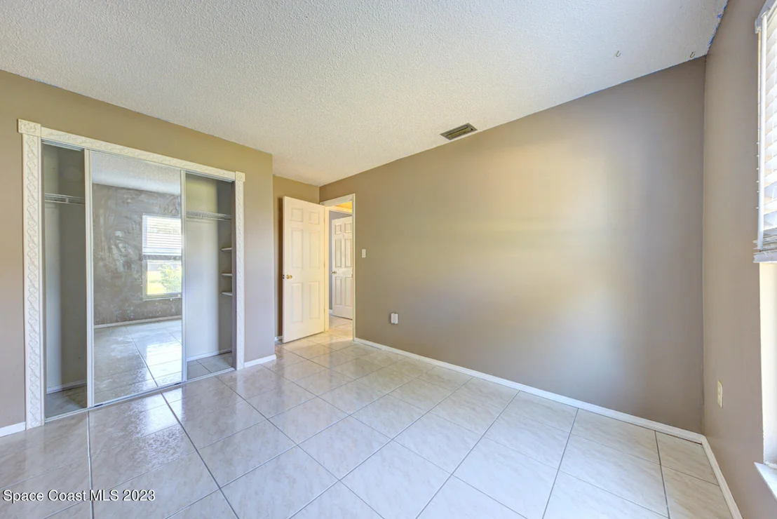 Photo of 1802 Fallon Boulevard NE