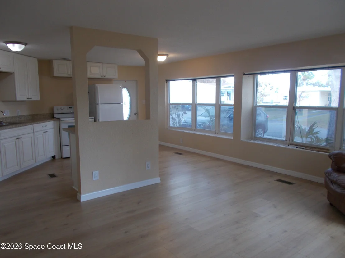 Photo of 932 Cashew Circle W