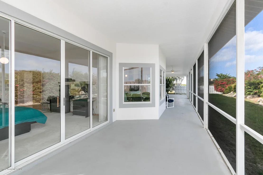 Photo of 582 Sanderling Drive