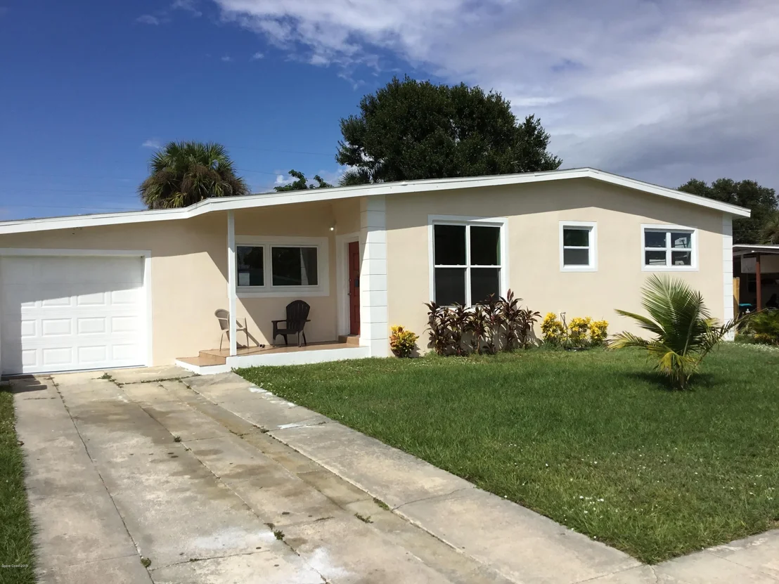 Photo of 2925 Garden Terrace NE