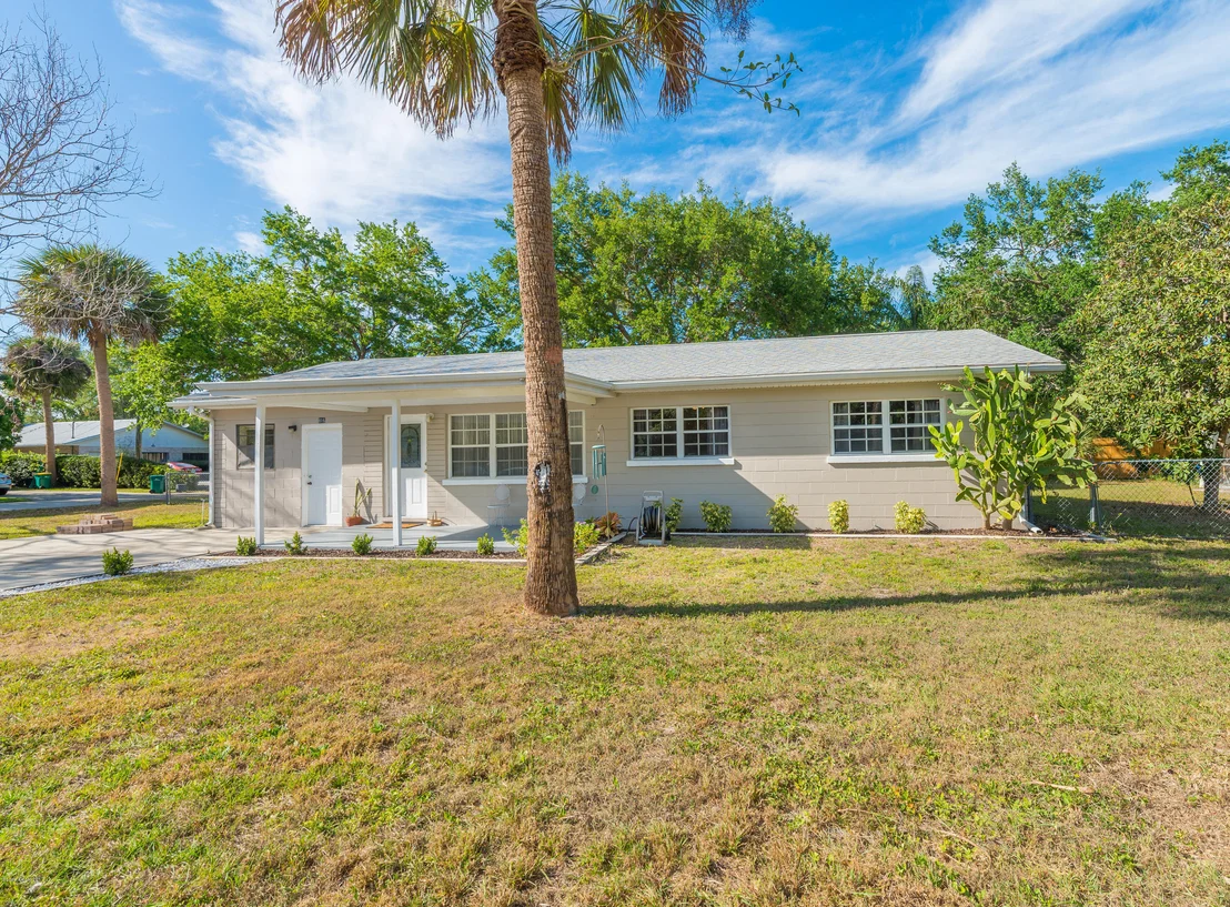 Photo of 816 Central Boulevard