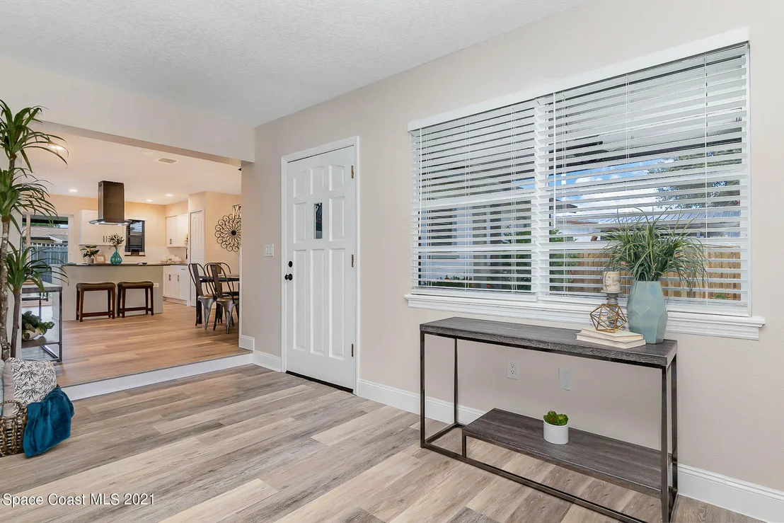 Photo of 655 Bacon Street
