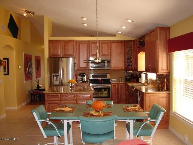 Photo of 6874 Renshaw Drive