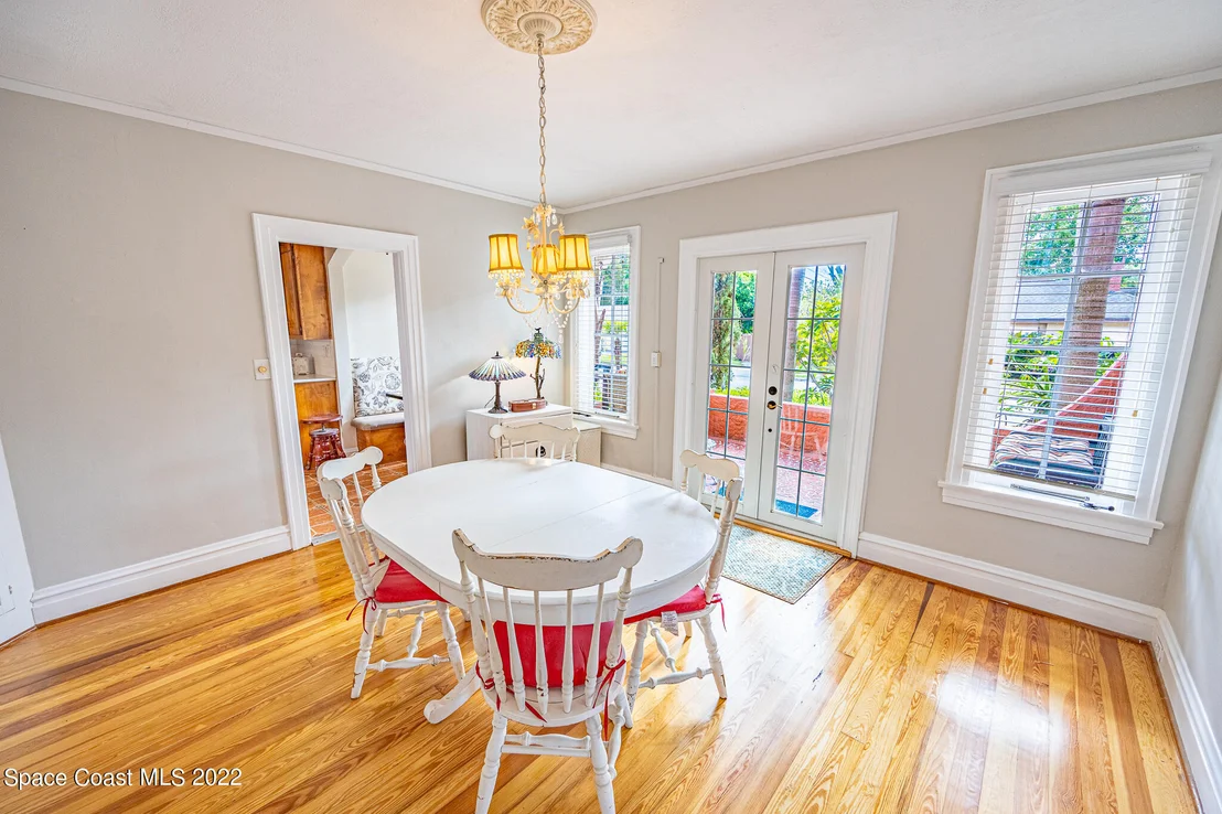 Photo of 102 Valencia Road