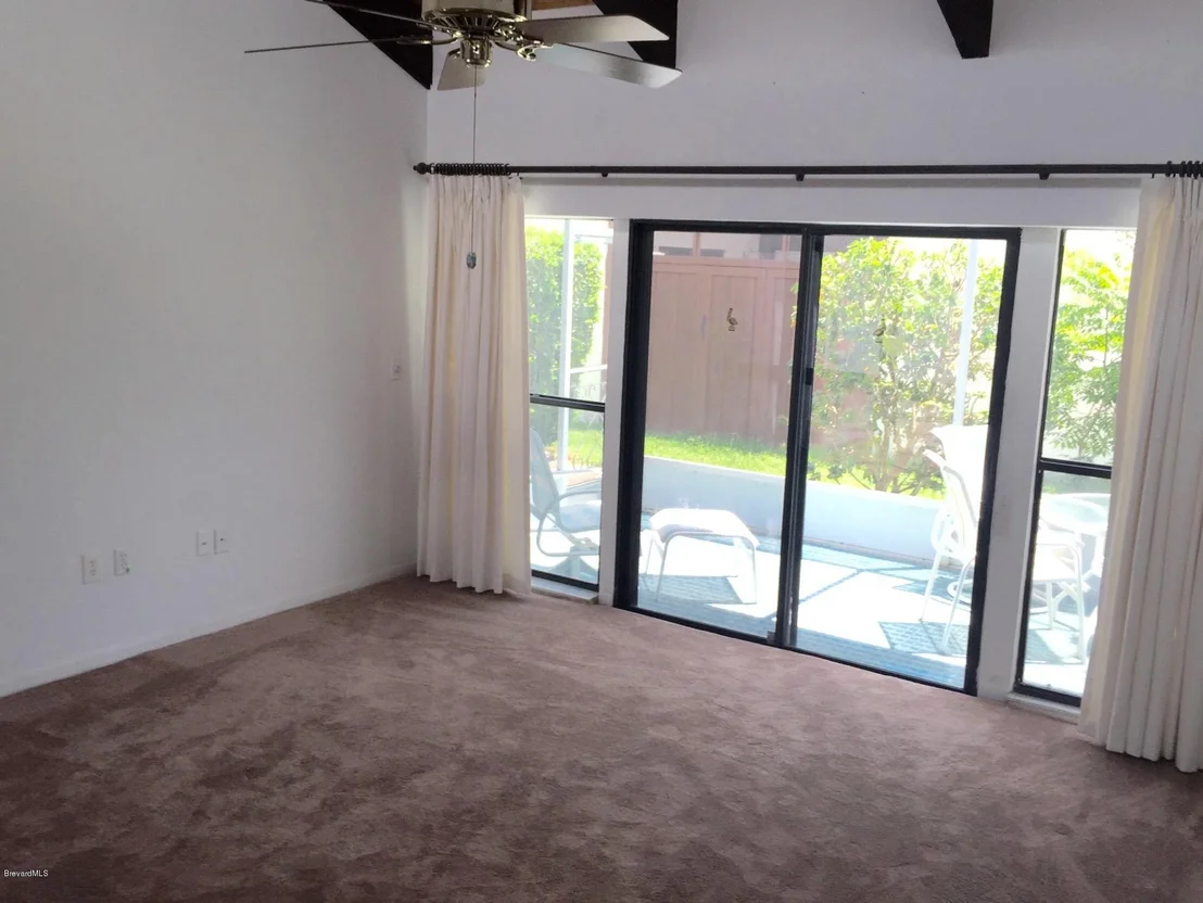Photo of 413 Willow Tree Drive