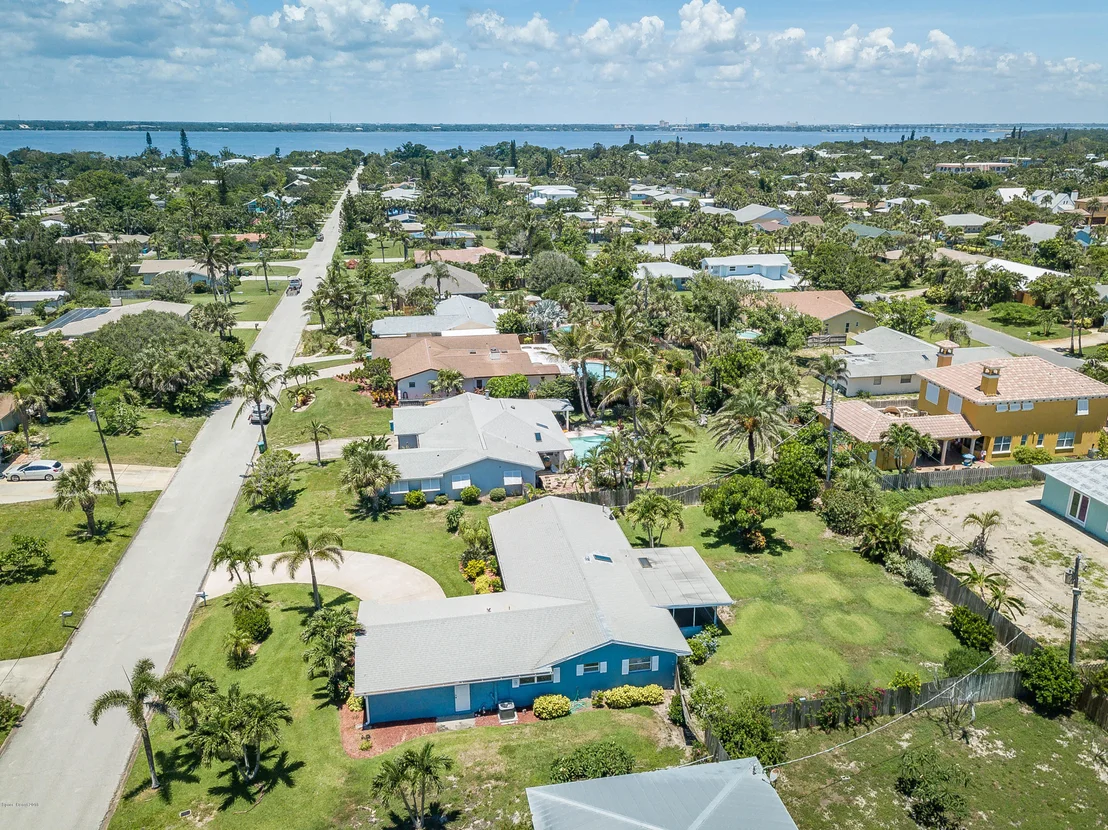 Photo of 210 4th Avenue