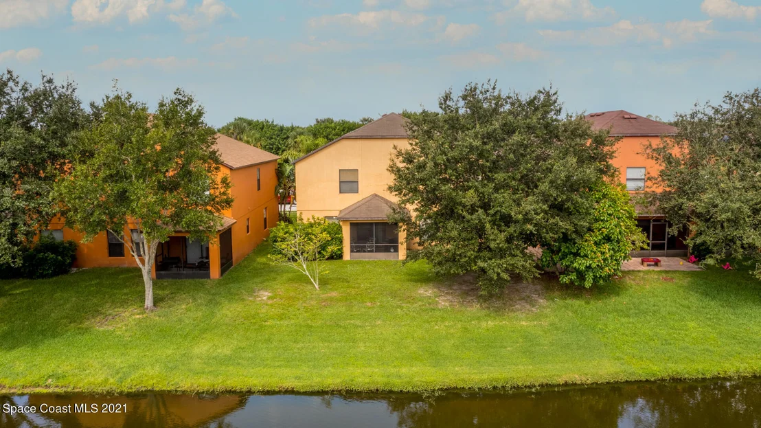 Photo of 245 Dryden Circle
