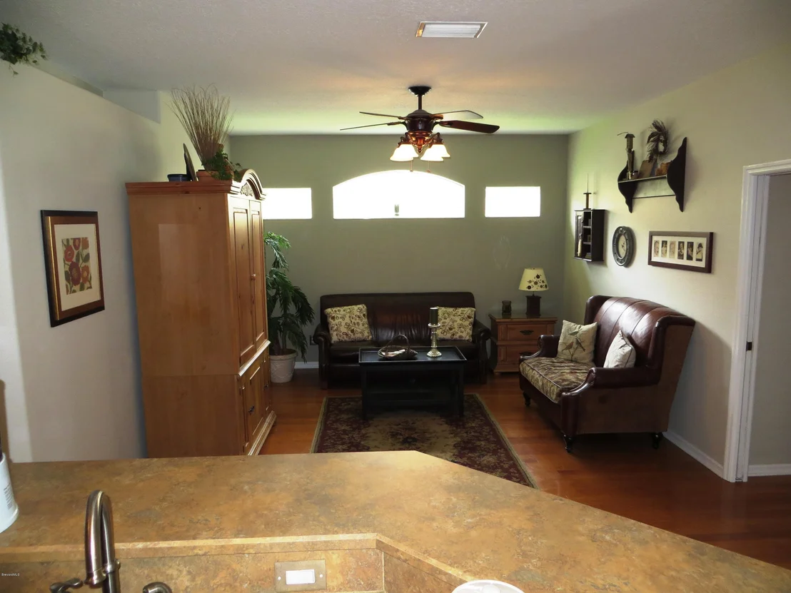 Photo of 1520 Whitman Drive