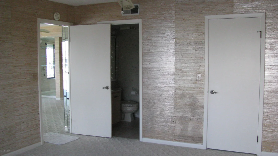 Photo of Unit 1305 at 1700 Commodore Boulevard