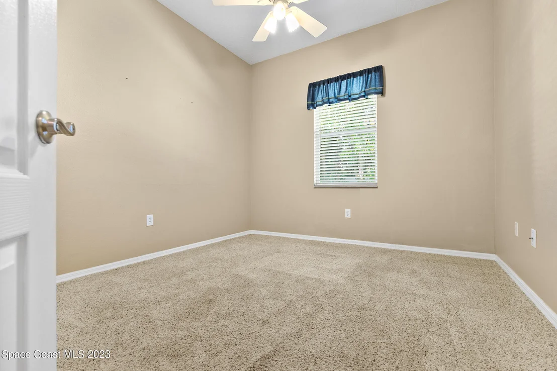 Photo of 6037 Arlington Circle