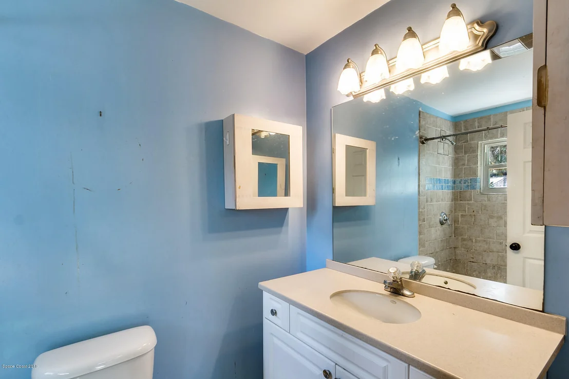 Photo of 215 7th Avenue