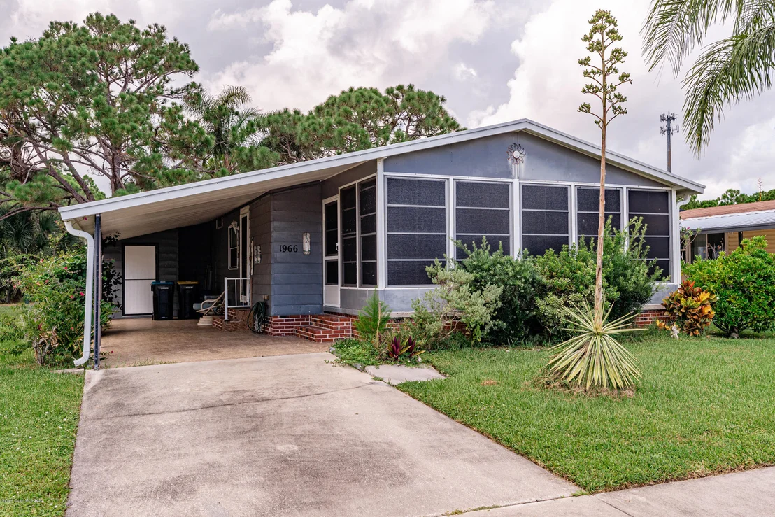 Photo of 1966 NE Mango Street NE