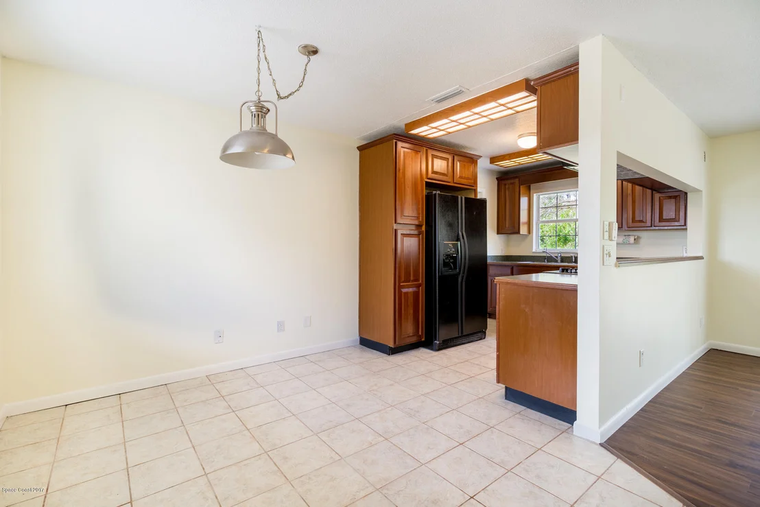 Photo of 1114 Basalona Drive