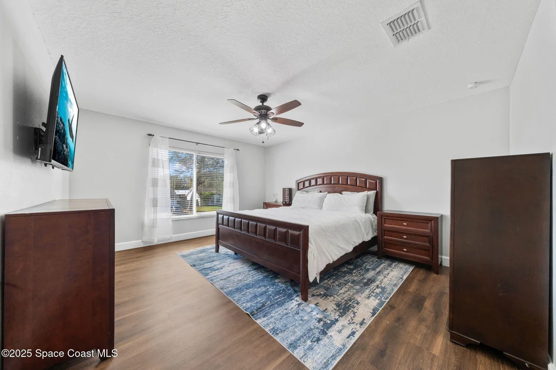 Photo of 4620 Robert Street