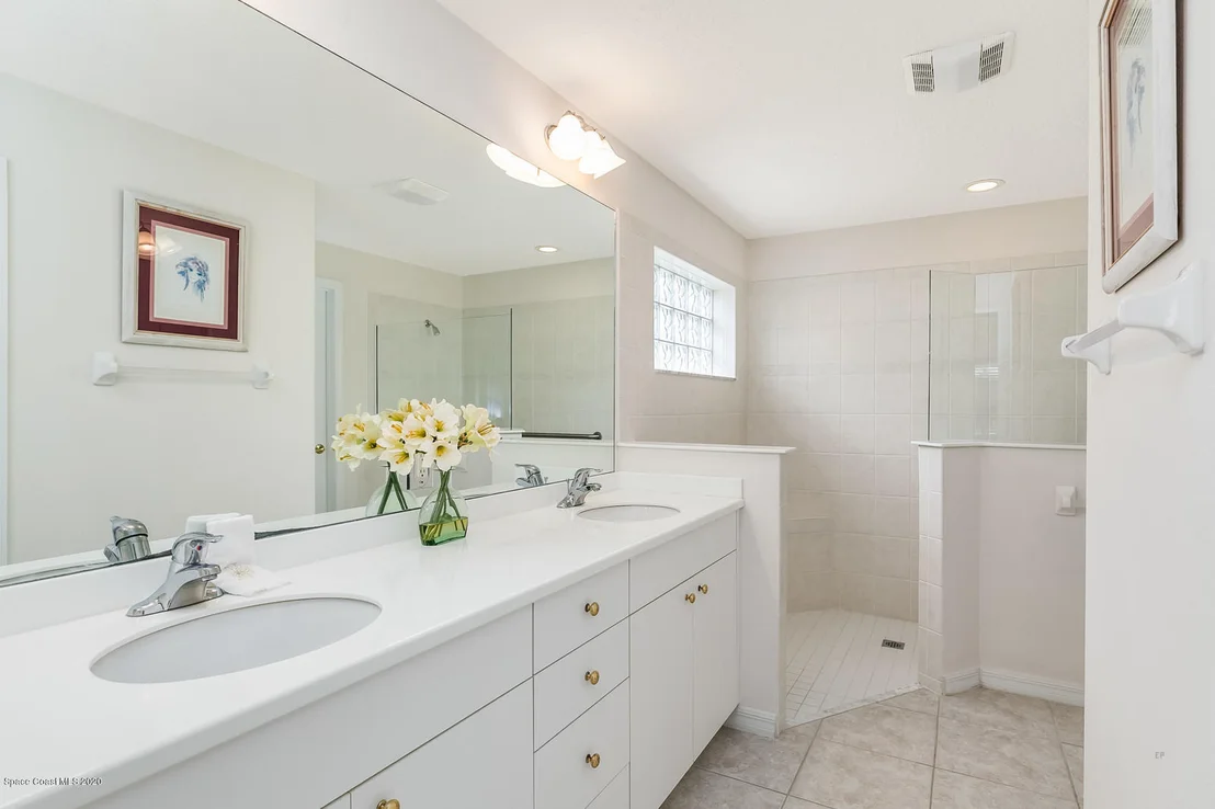 Photo of 3553 Shawnee Lane