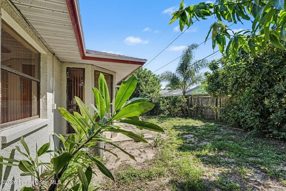 Photo of 225 Chalet Avenue