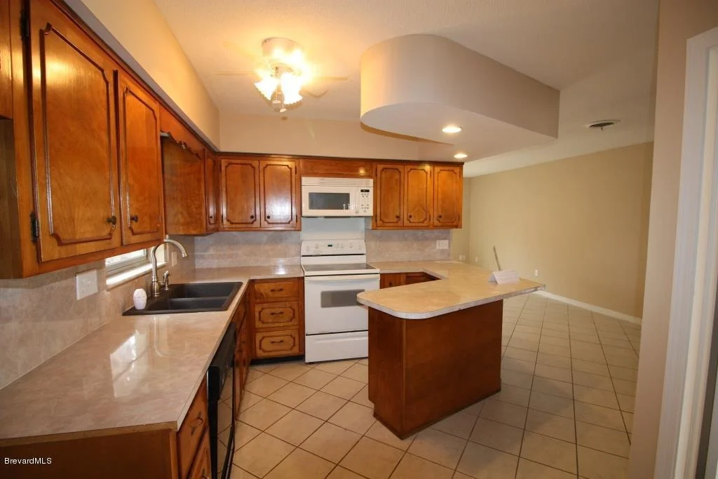 Photo of 440 Hamlin Avenue