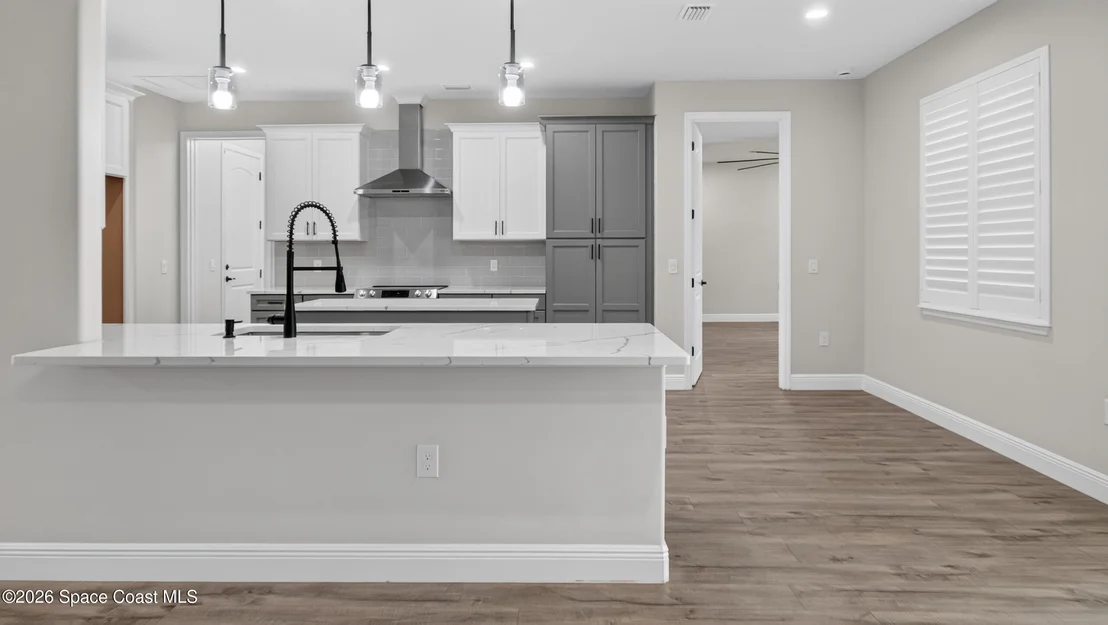 Photo of 1845 Market Circle NE