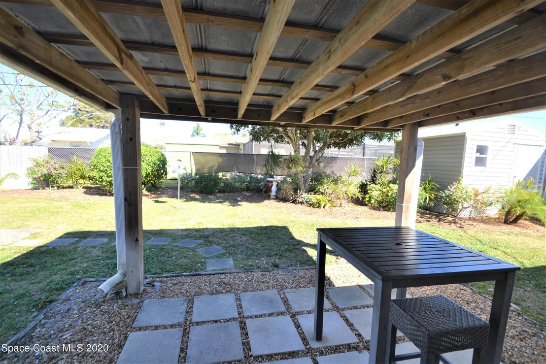 Photo of 981 Bacon Circle NE