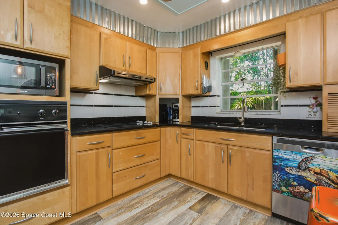 Photo of 2202 Hyde Parkway