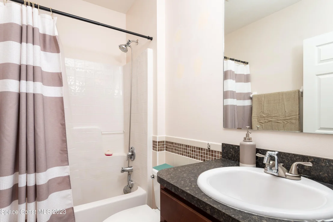 Photo of 1456 Litchfield Drive