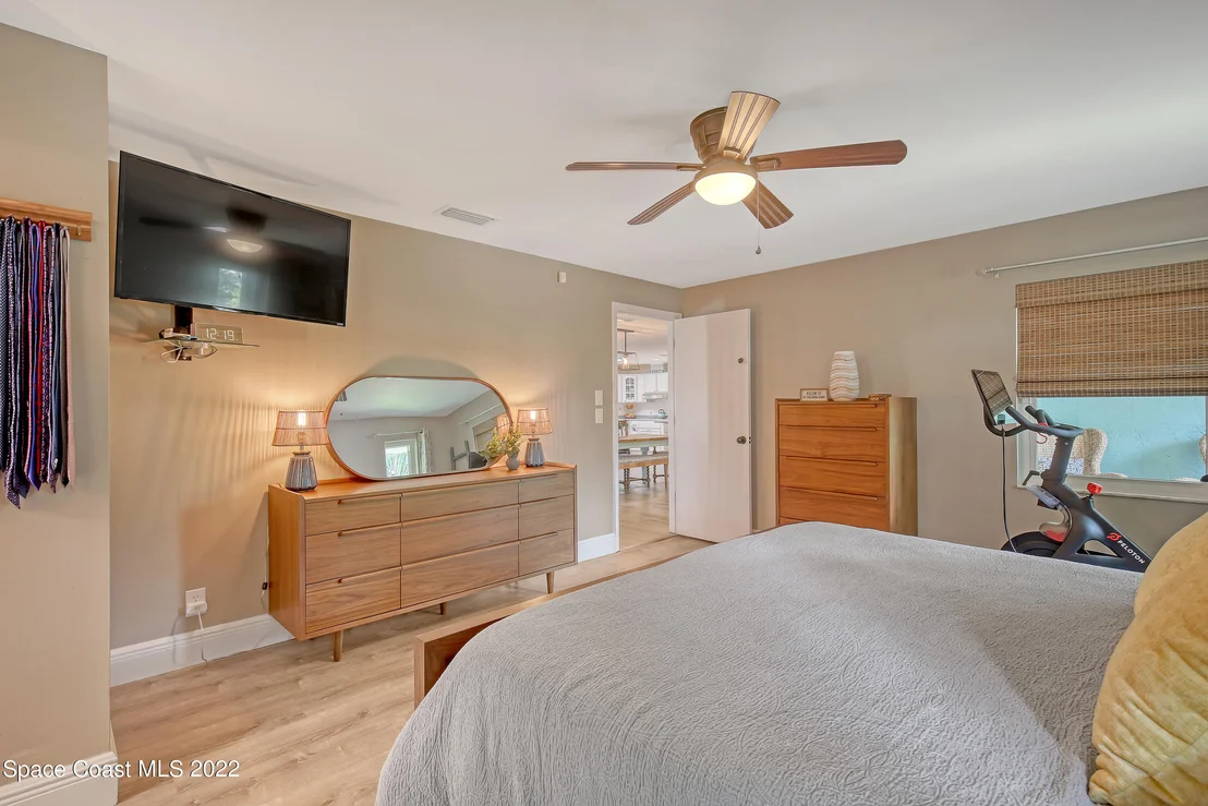 Photo of 400 Mosswood Boulevard