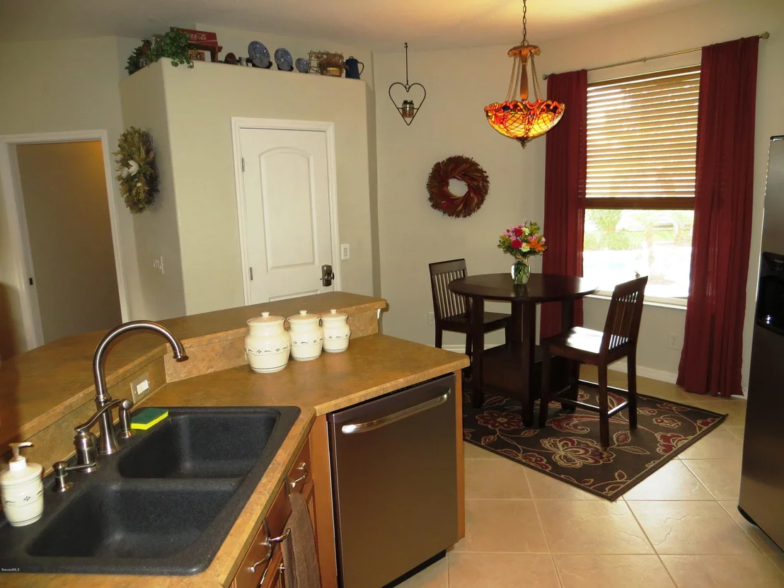Photo of 1520 Whitman Drive
