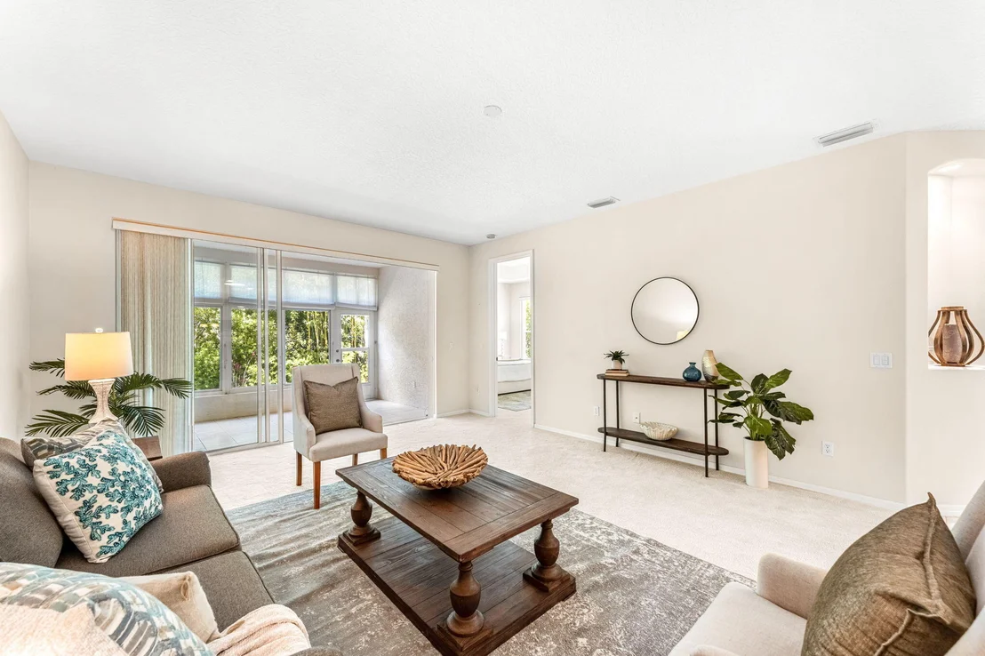 Photo of 1222 Honeybee Lane