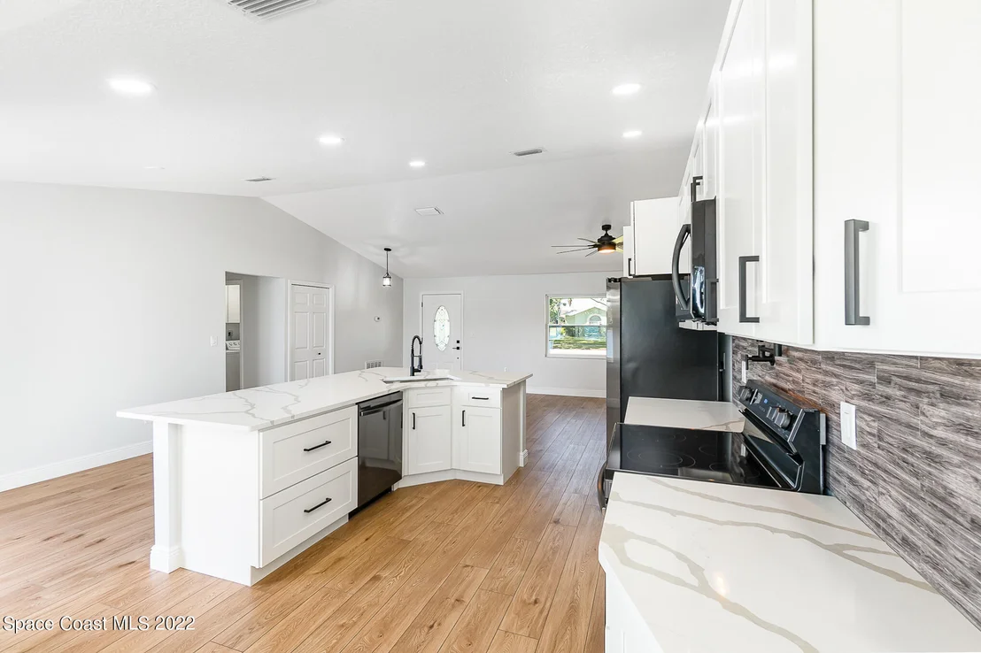 Photo of 1315 Ambra Drive
