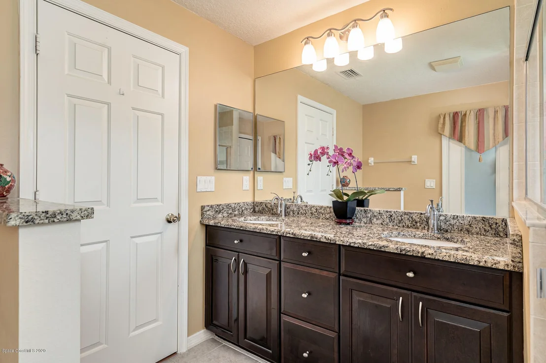 Photo of 1114 Sedgewood Circle