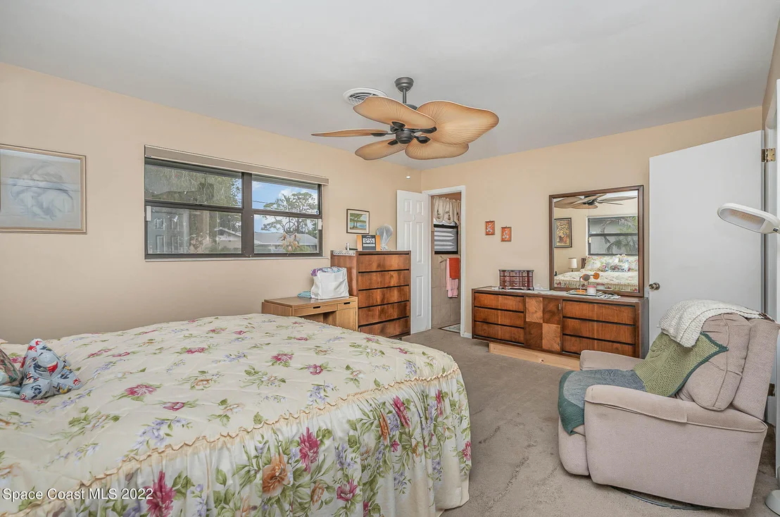 Photo of 1037 Fairlawn Drive