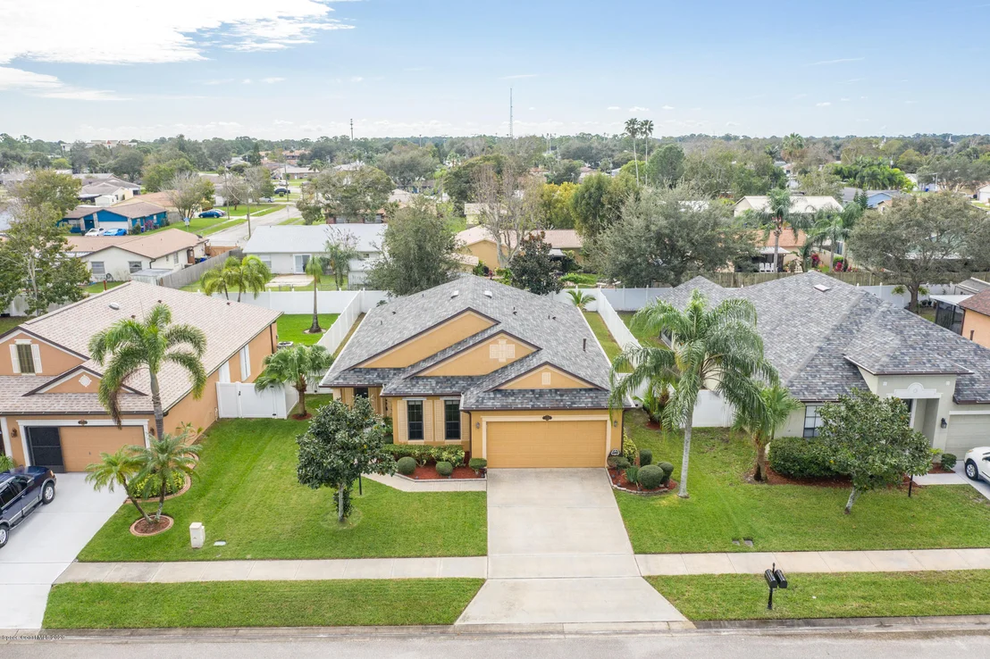 Photo of 1210 Bolle Circle