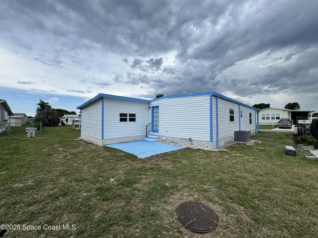 Photo of 805 Wren Circle